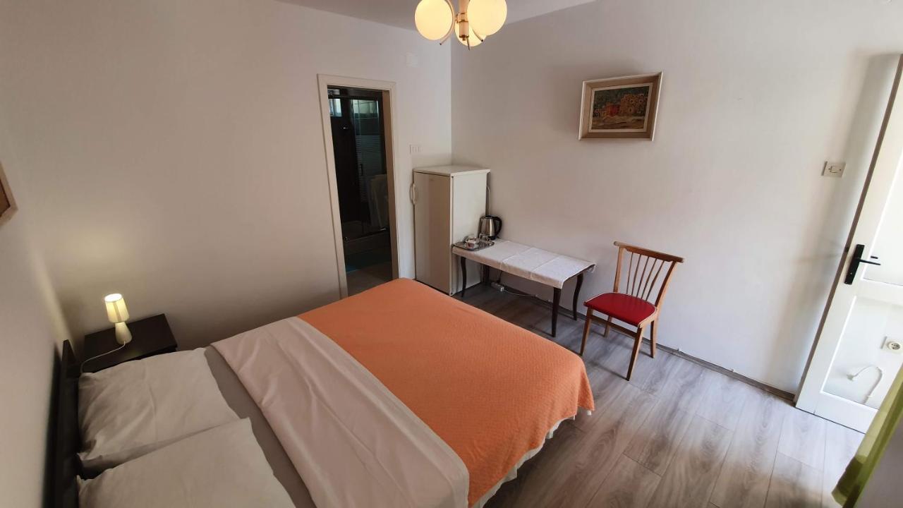 Double Rooms With Terrace Tomica Baška Eksteriør bilde